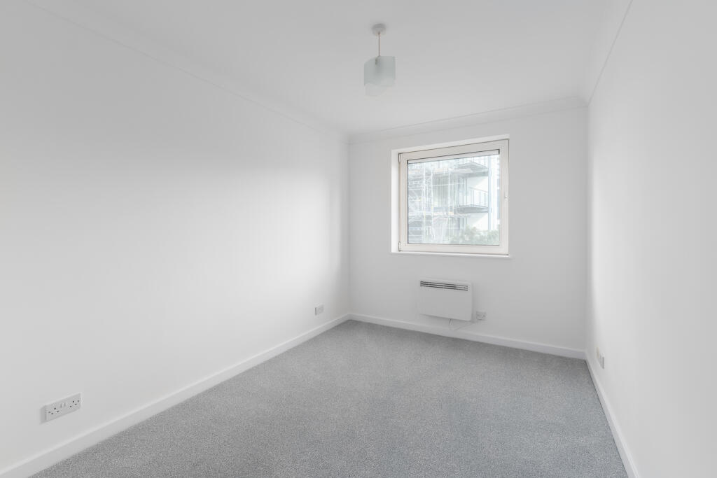 Apartment in London, Boardwalk Place, Blackwall - More