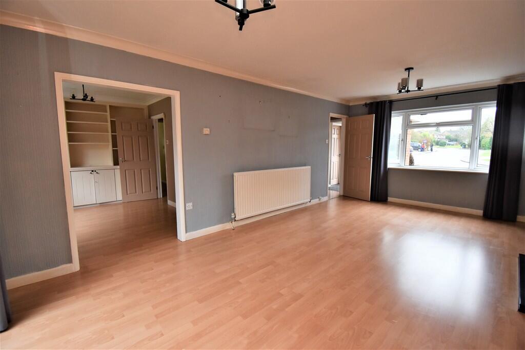 Chestnut Way, Takeley photo 3