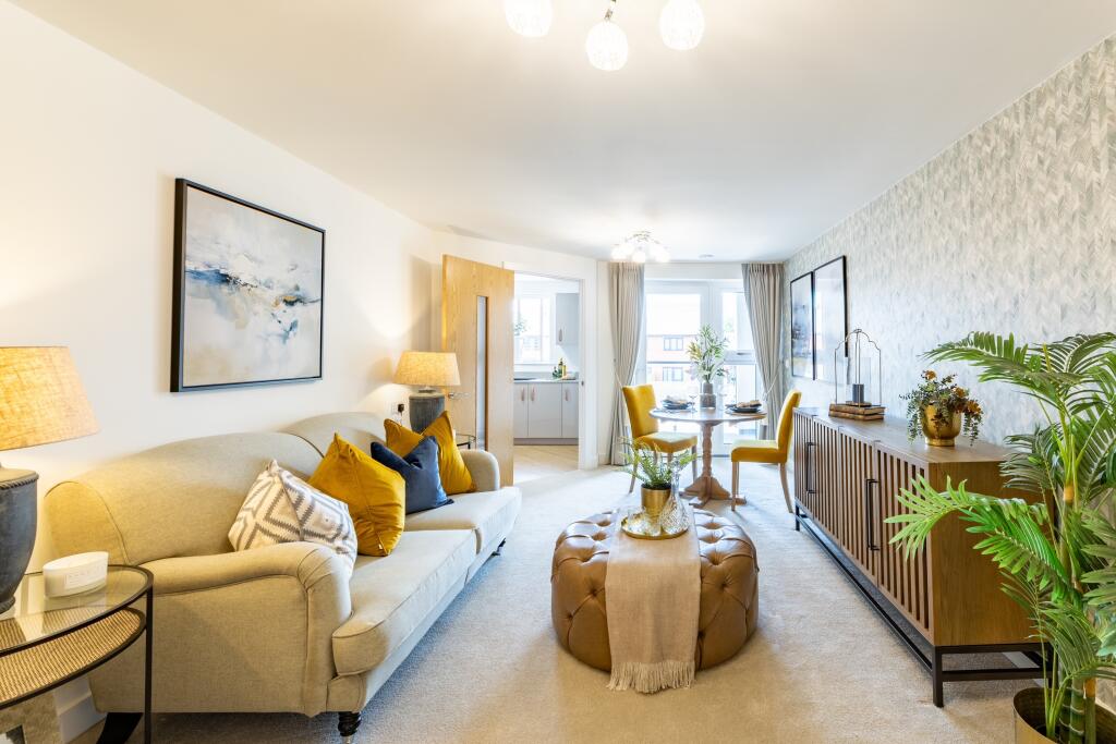 Apartment in Solihull, Blossomfield - View 2