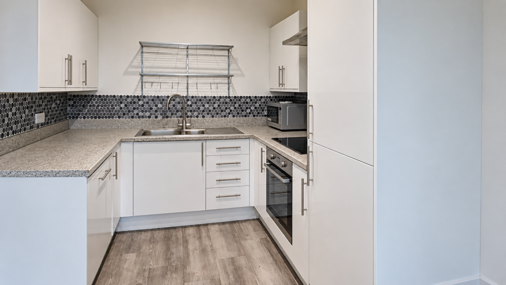 Apartment in Southall - View 3