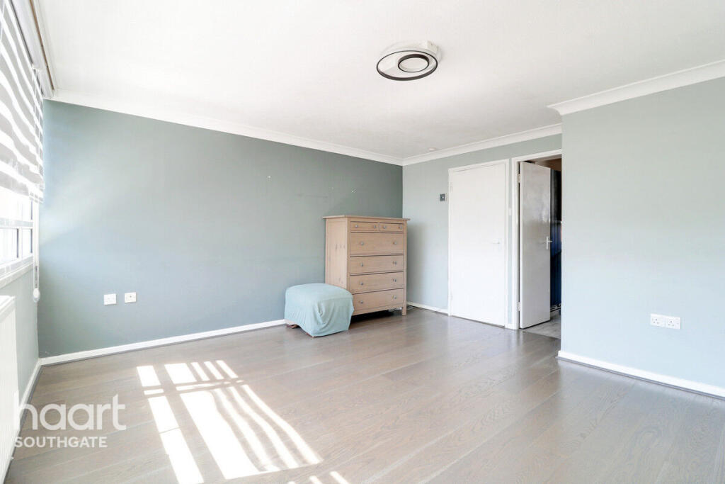 Main image of property: Oxford Gardens, London