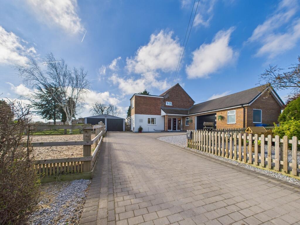 Main image of property: Great Gutter Lane West, Willerby, Hull, HU10 6DP