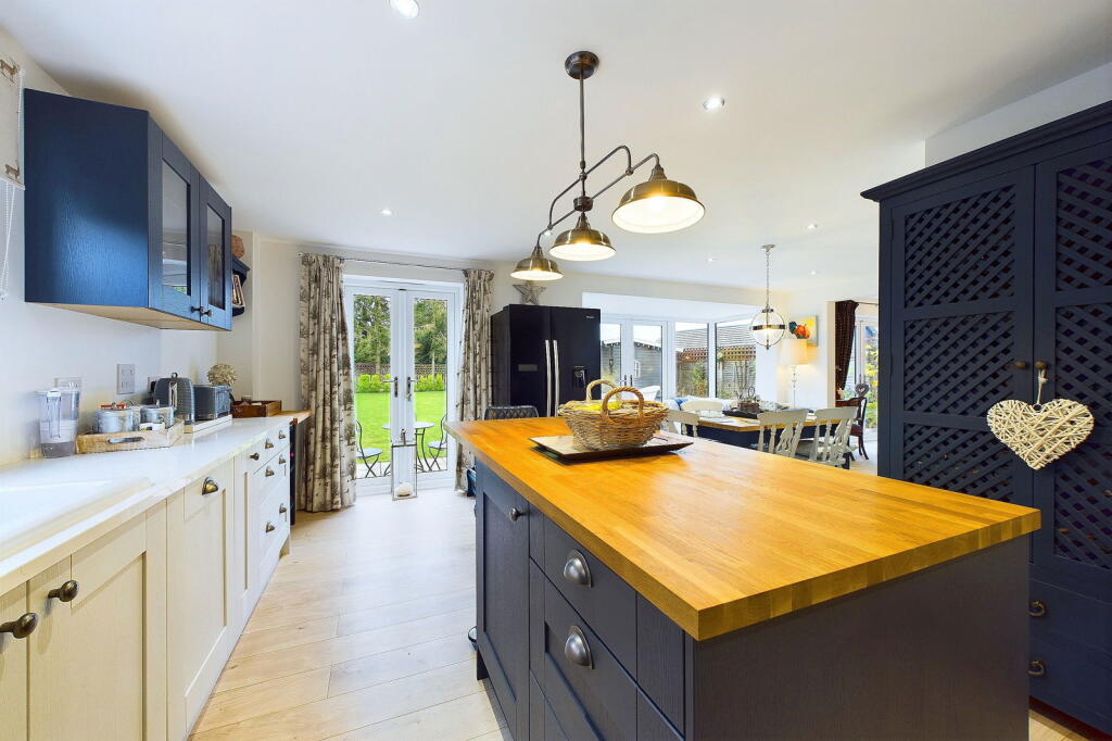 Hale Road, Ashill, Thetford, Norfolk,  IP25 photo 4