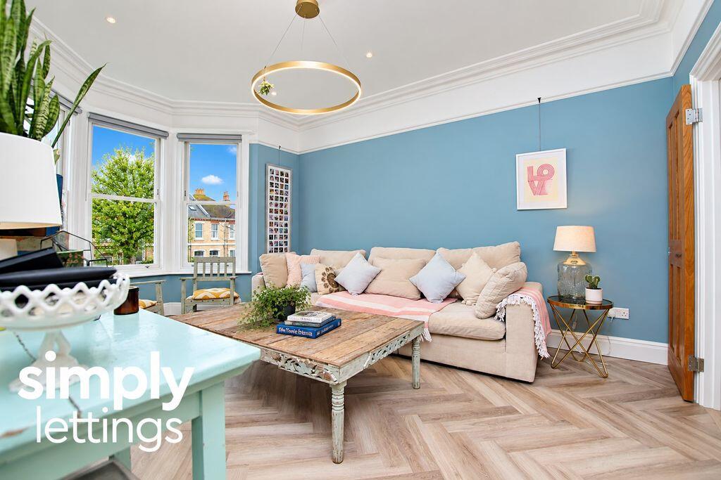 Apartment in Brighton - View 5