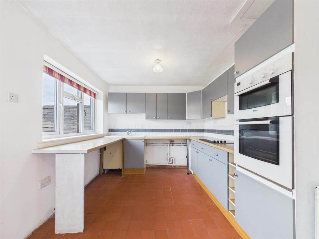 House in Hemel Hempstead - More