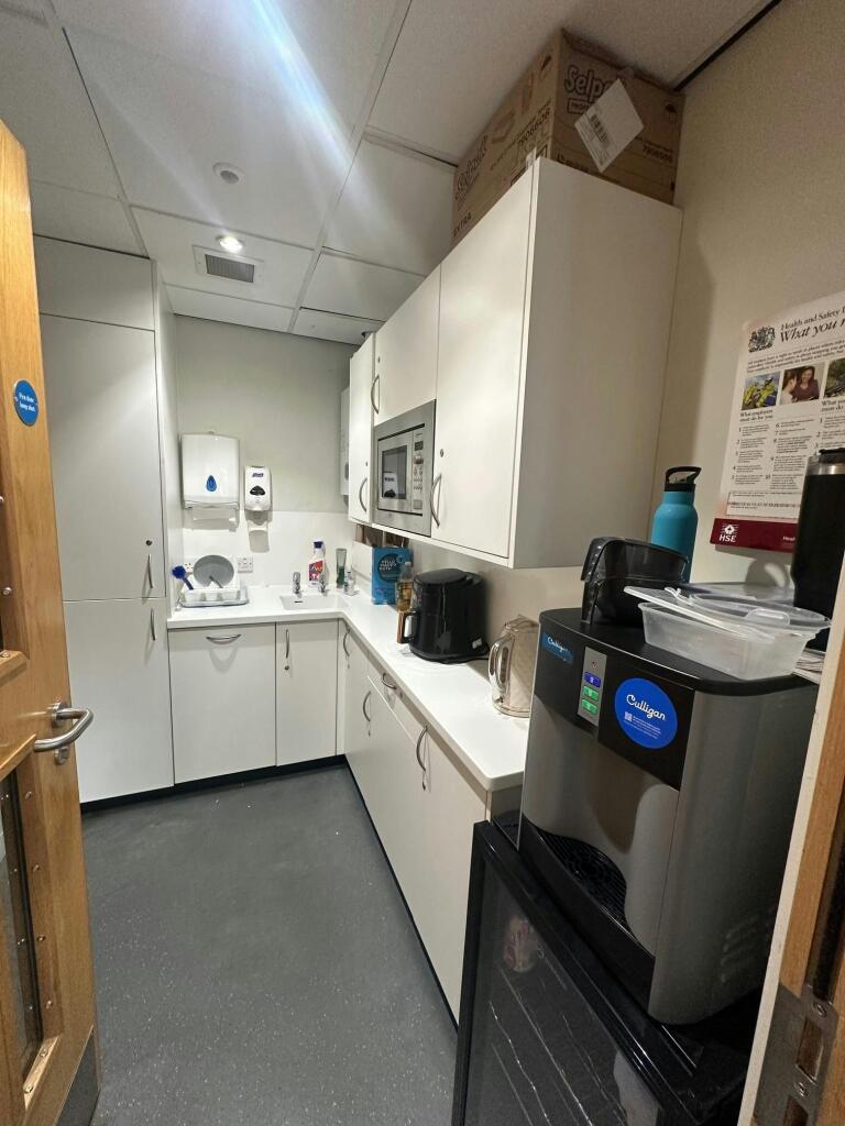 22 Govan Rd - 004.jpg