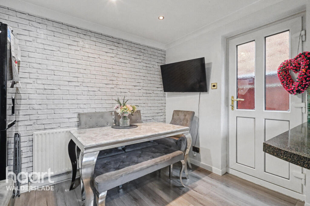 House in Chatham, Medway - More