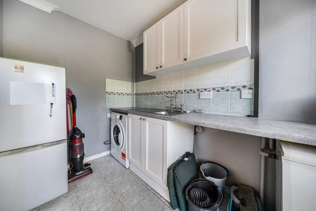 House in Basingstoke and Deane, Dummer - More