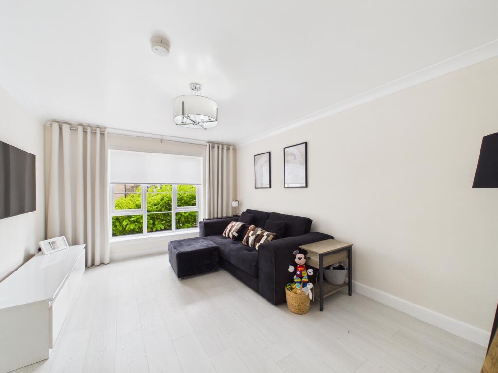 House in Motherwell, North Lanarkshire - View 5