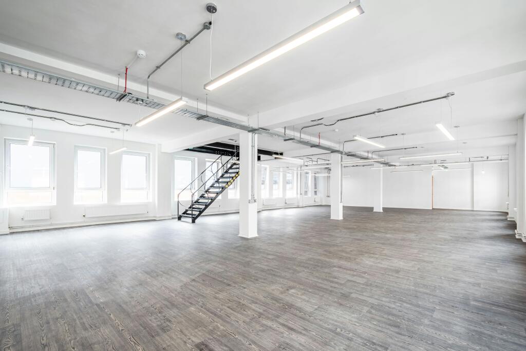 Universal Hse 34F Low Res 6.jpg