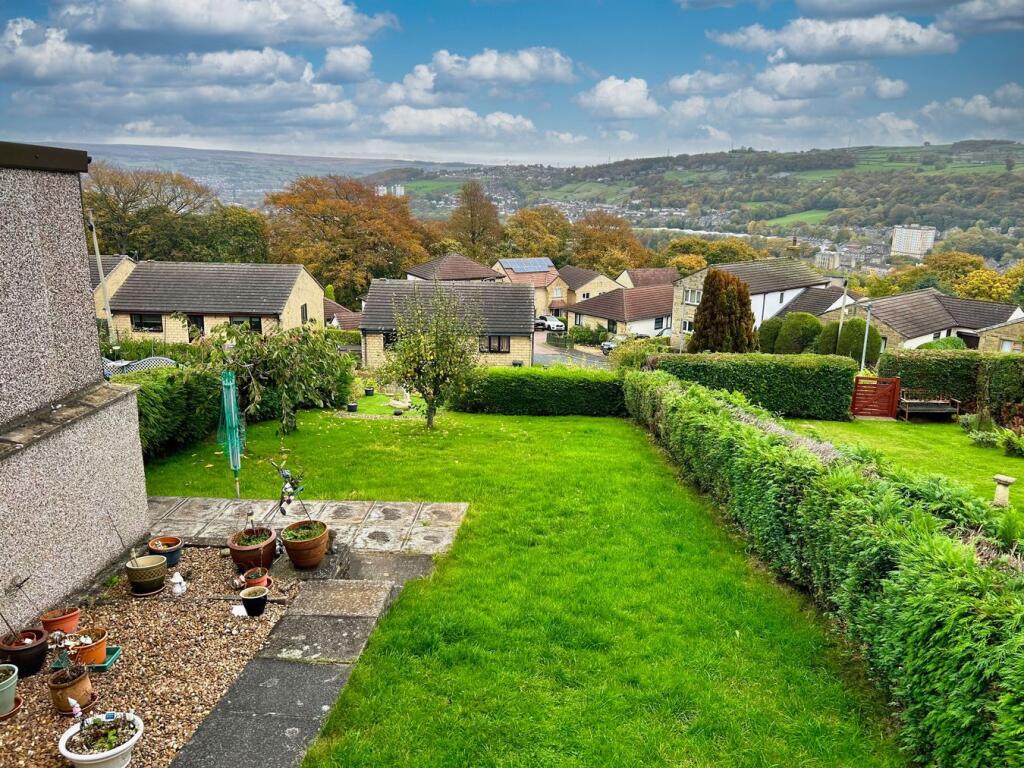 Oak Bank Crescent, Oakworth, Keighley, BD22 photo 2