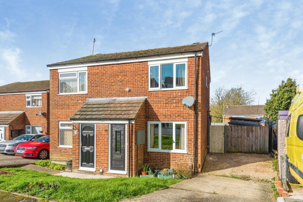 Main image of property: Icomb Close, SWINDON, Wiltshire, SN5
