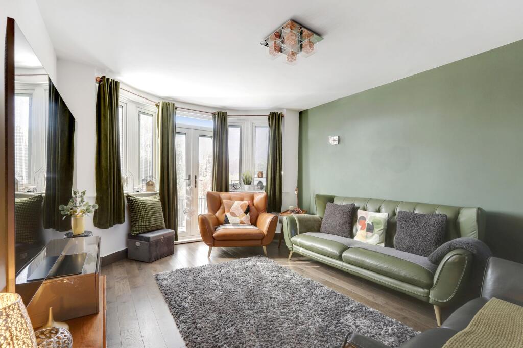 House in Nottingham, Bestwood Park Estate - View 2