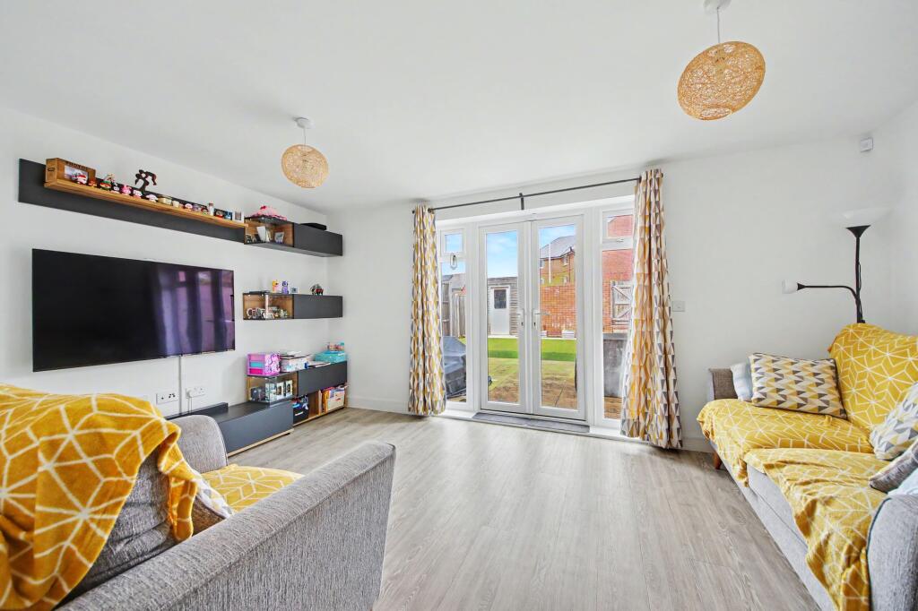 House in Southampton - View 2