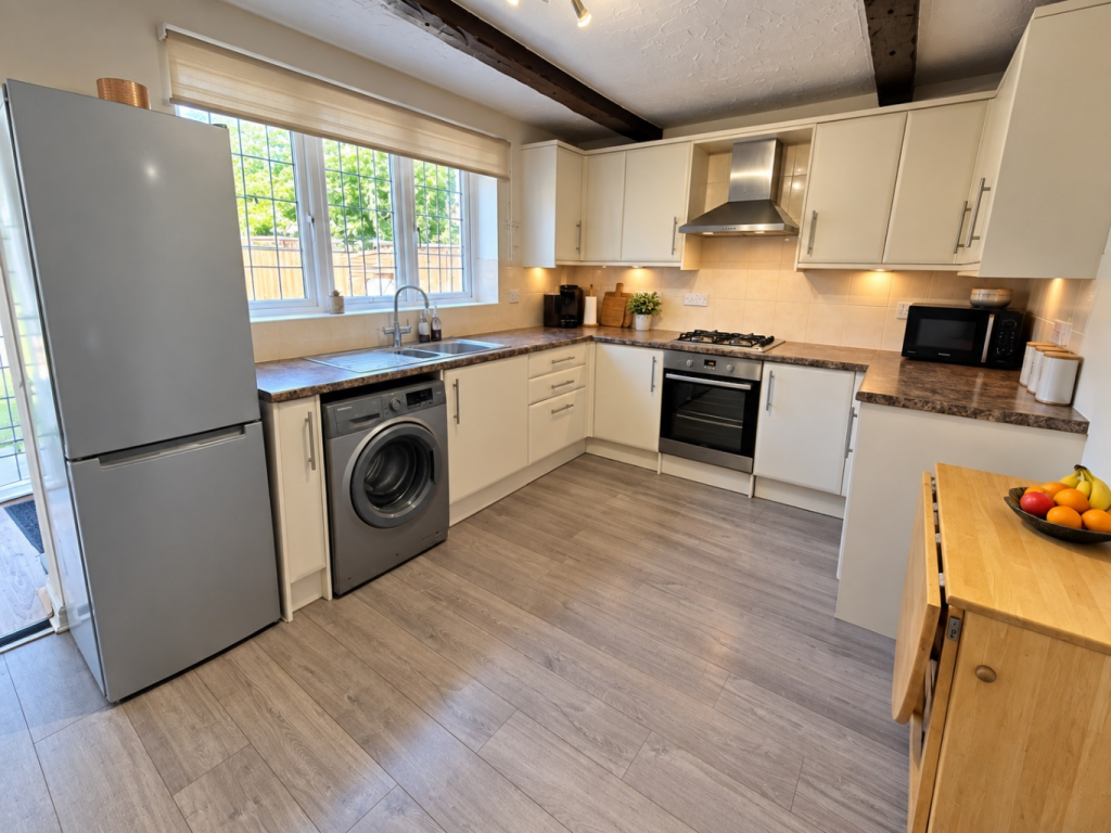 House in Luton - More