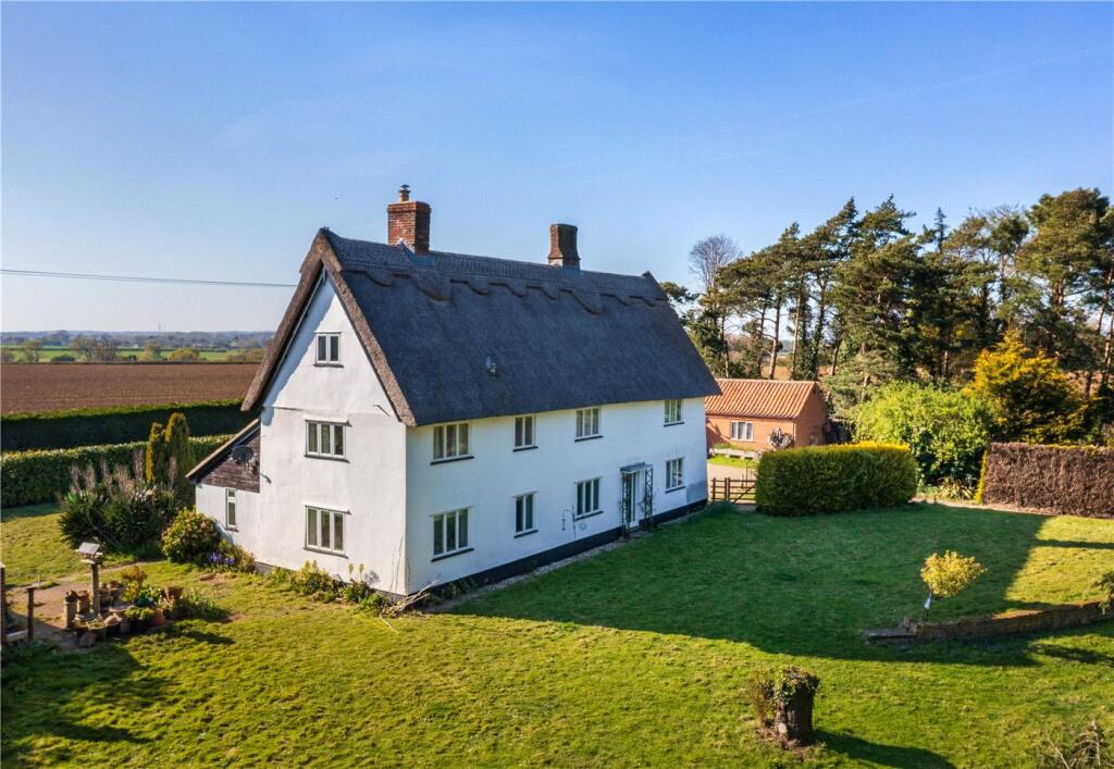 3-bed detached on Bergh Apton Road, Mundham, Norwich, Norfolk, NR14, £800,000