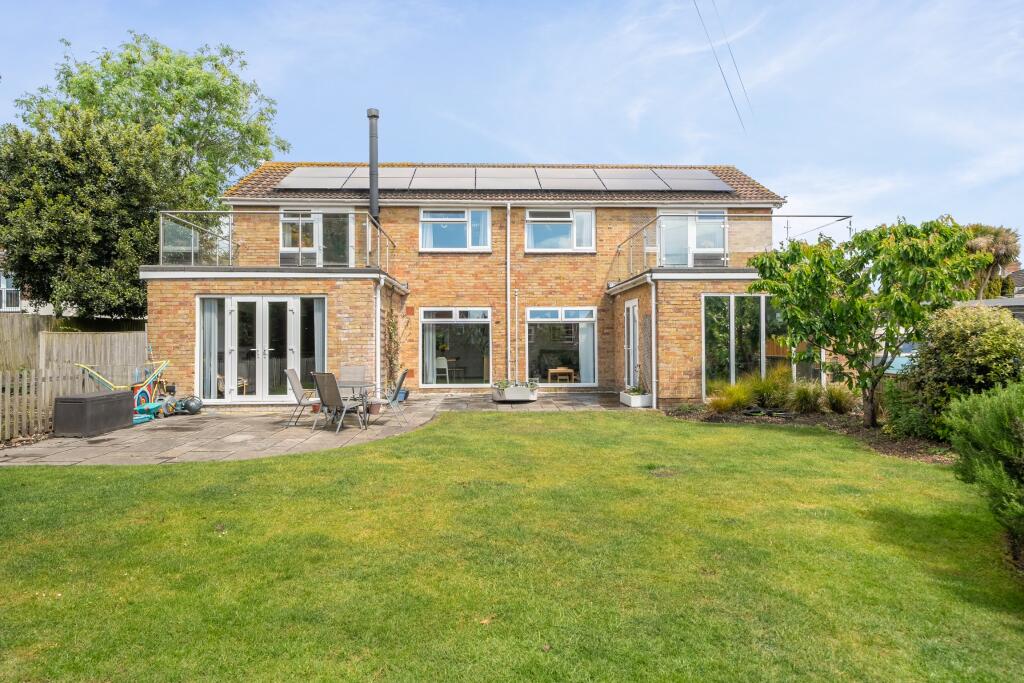 Main image of property: GROVE ROAD, FAREHAM