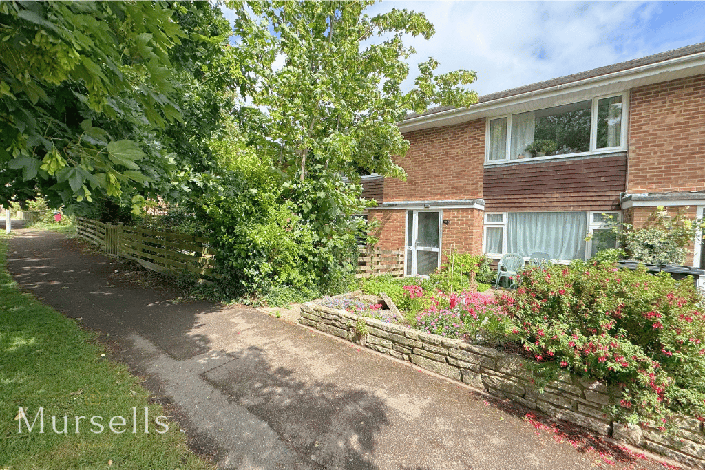 Main image of property: Hannams Close, Lytchett Matravers, Poole, BH16