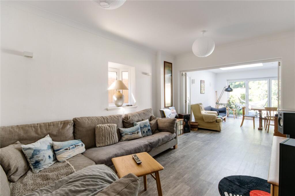 House in Sevenoaks, Kippington - View 4
