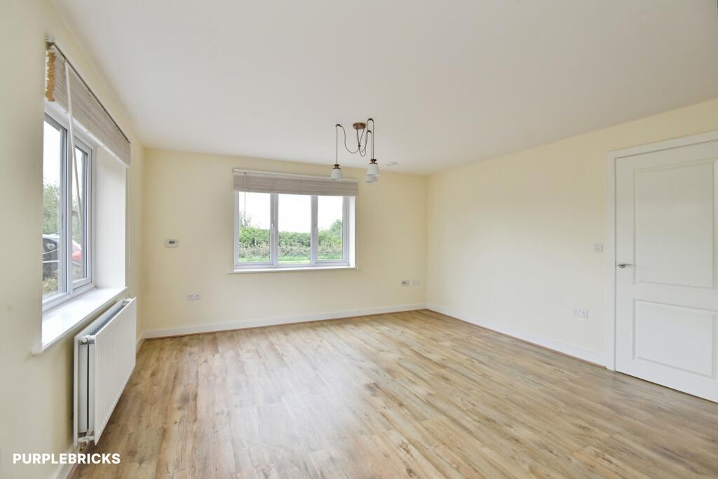 Apartment in Stoke-on-Trent - View 4