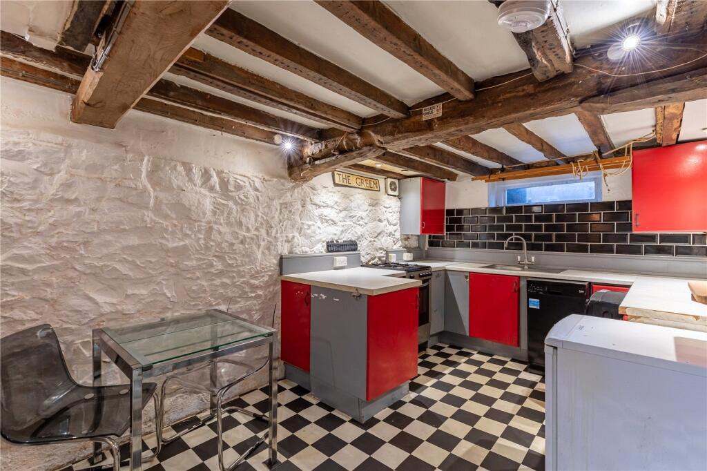 Herd Street, Marlborough, Wiltshire, SN8 photo 4