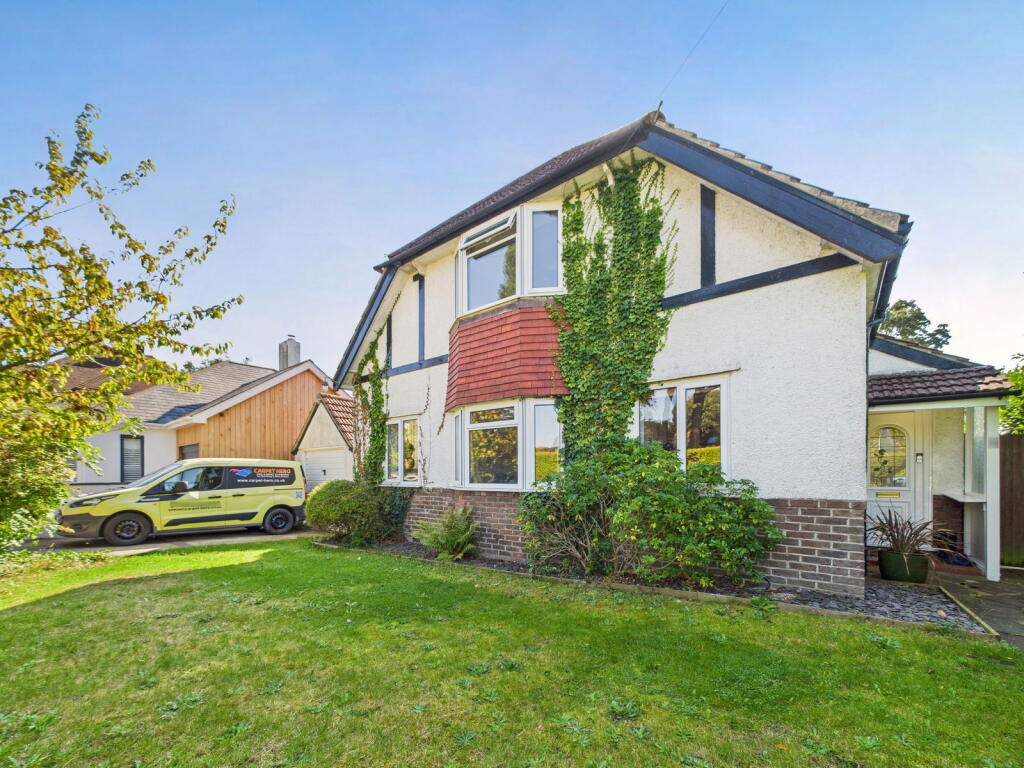 Main image of property: The Plantation, Worthing, BN13 2AA