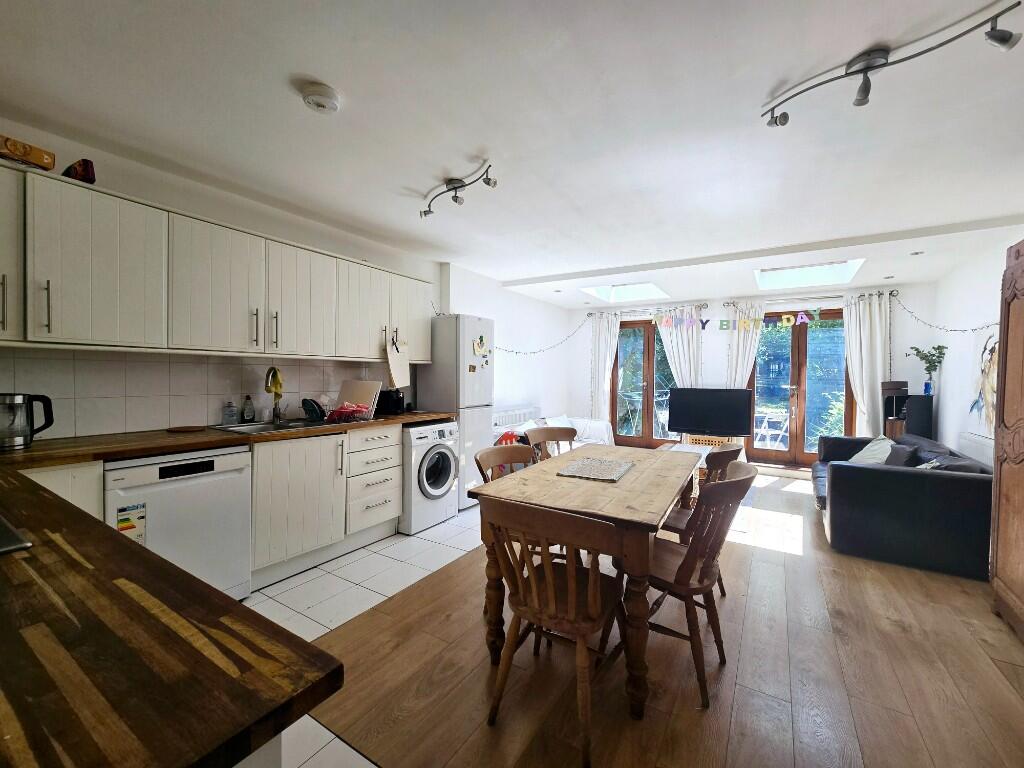 Main image of property: Cottage Grove, Clapham, SW9