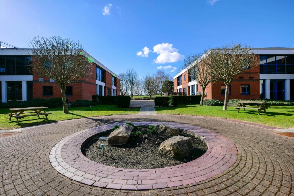 PHOTO 6 Six Quay Point Portsmouth exterior Mar21.jpg