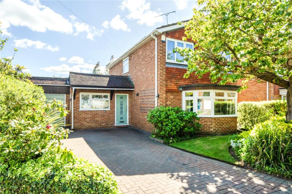 Main image of property: Wentworth Close, Farnham, Surrey, GU9