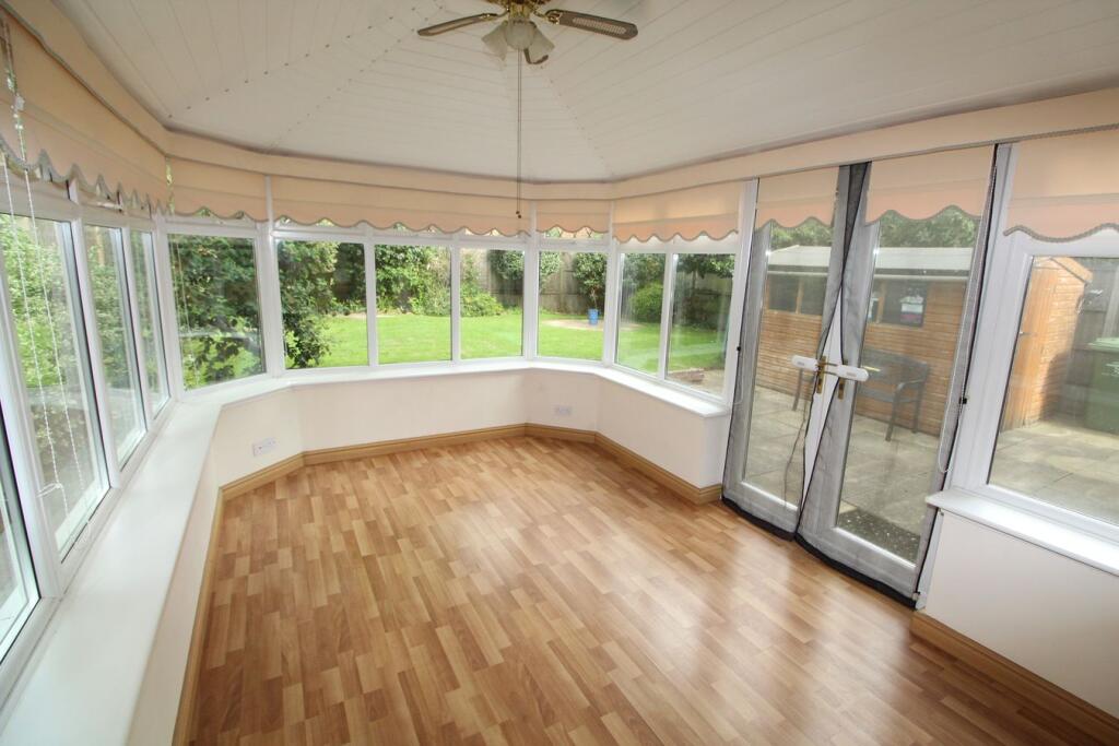Azalea Close, Lutterworth, LE17 photo 4