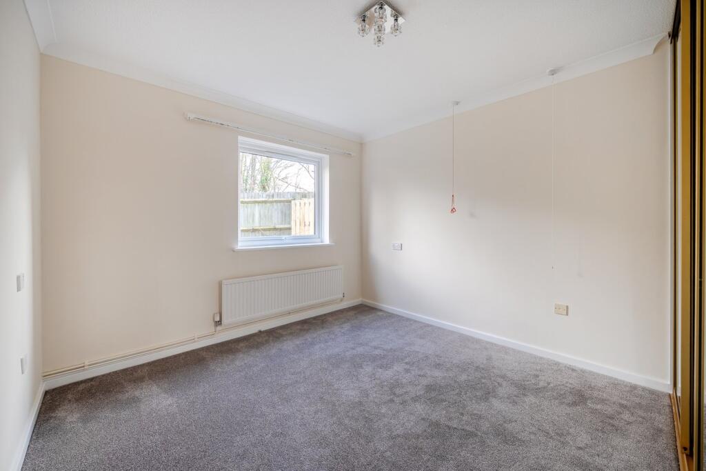 Portland Drive, Willen, Milton Keynes, MK15 - More