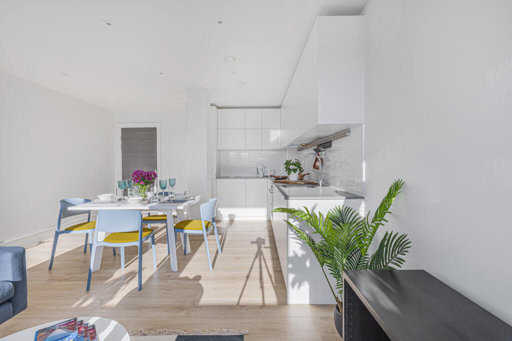 Apartment in Harrow - View 5