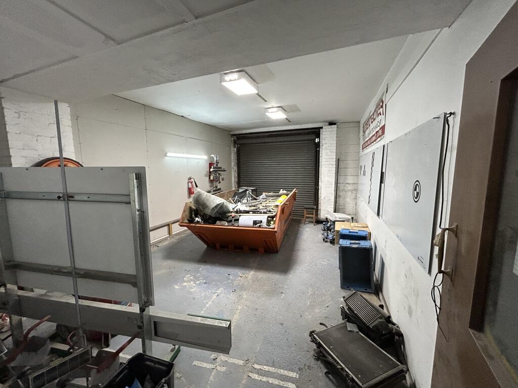 Photo 4