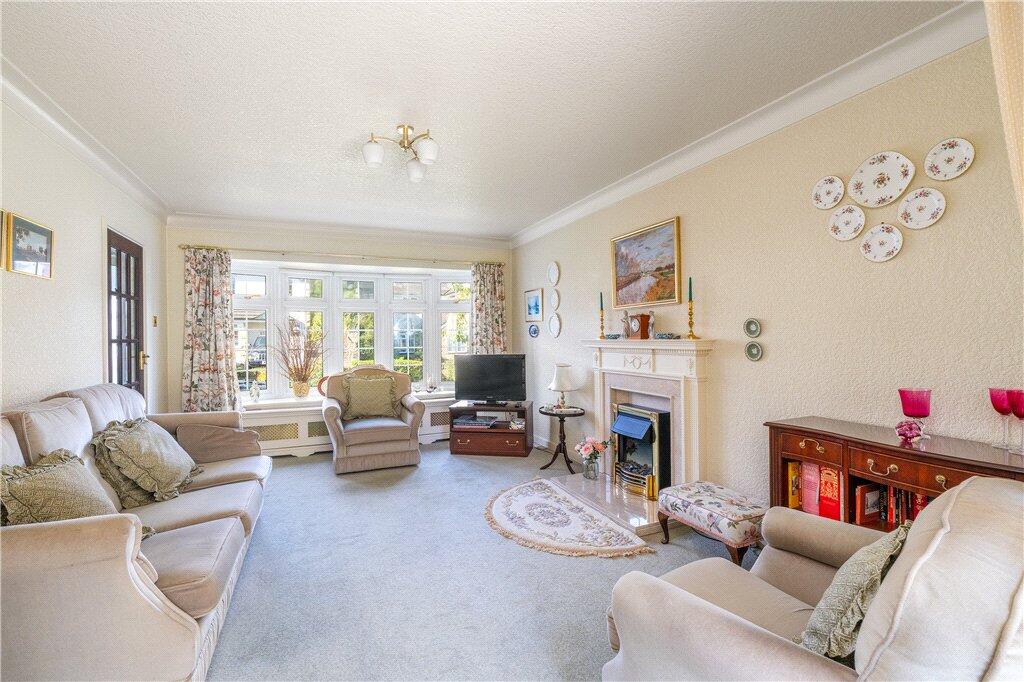House in Bradford, Menston - View 3