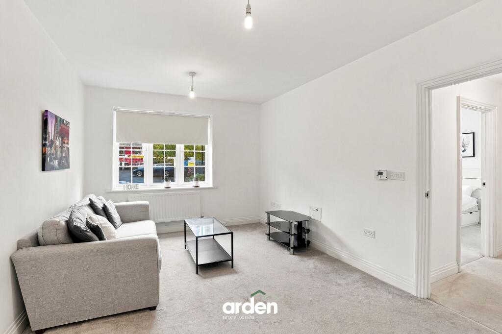 Apartment in Worcester, Worcestershire - View 2