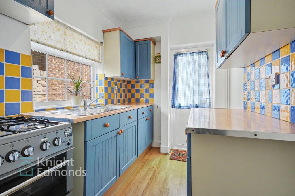 House in Maidstone, Barming Heath, Barming - View 4