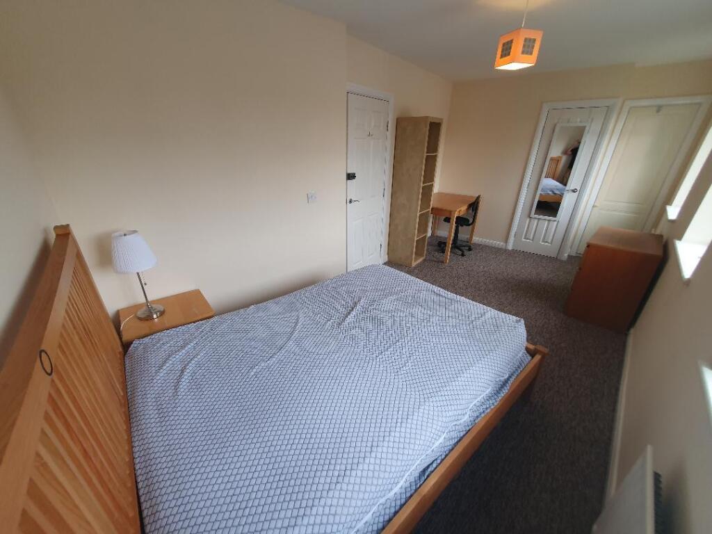 1 bedroom house share for rent