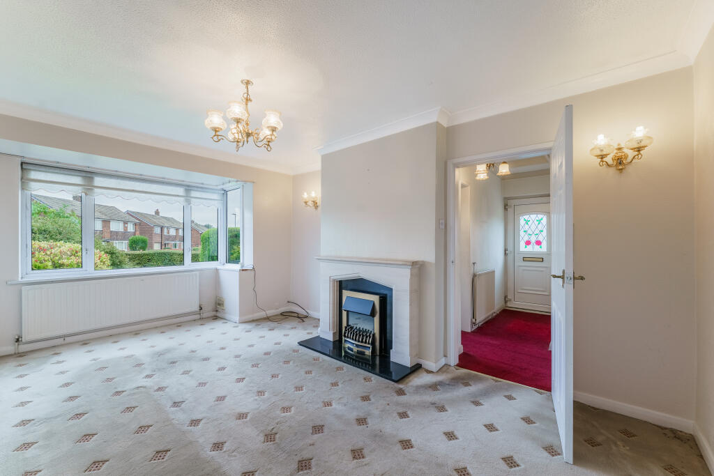 House in Wakefield, Eastbourne, Chequerfield - More