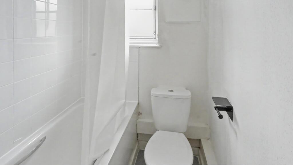 House in London - View 4