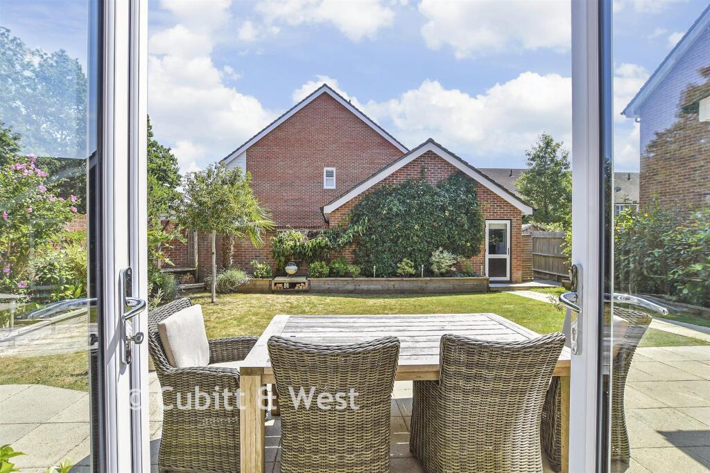 House in Redhill - More
