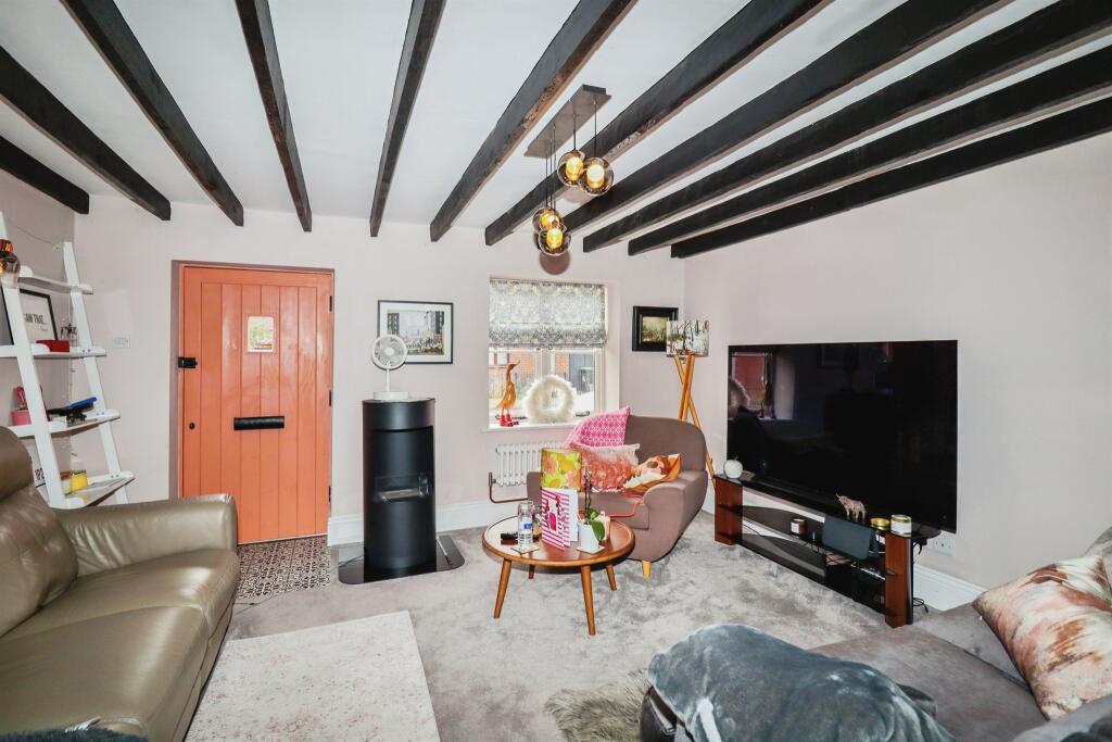 House in Ipswich - View 4