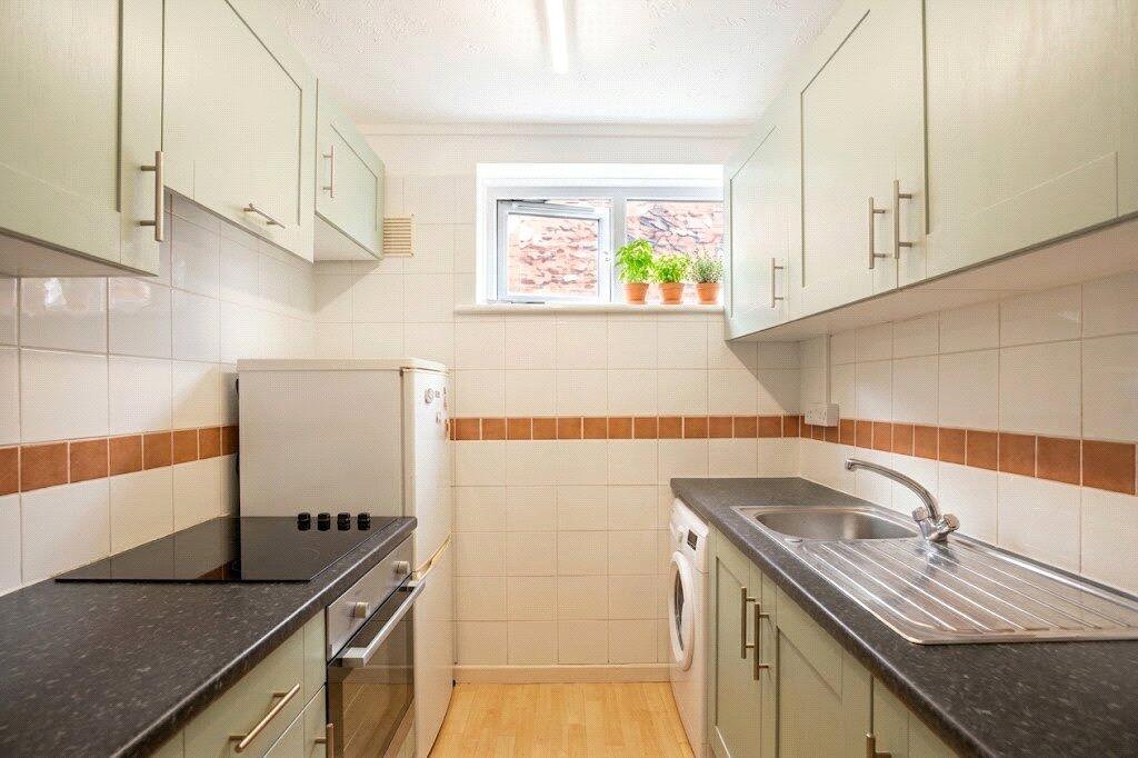 Apartment in Bristol - View 5