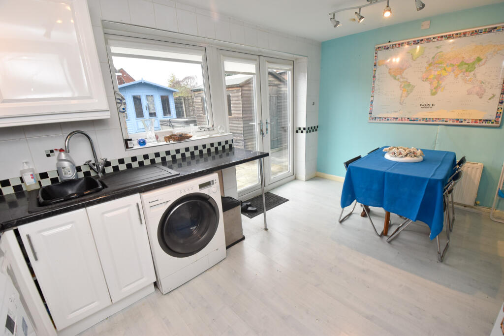 House in Trafford, Greater Manchester - More