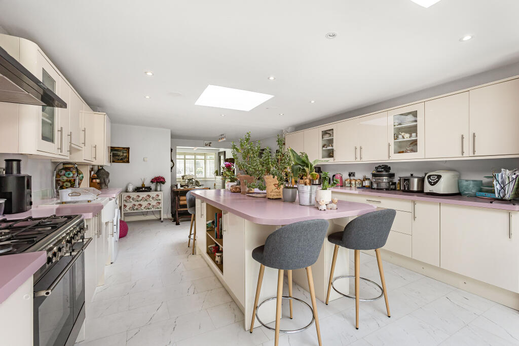 House in Hatfield, Hatfield Garden Village - View 5