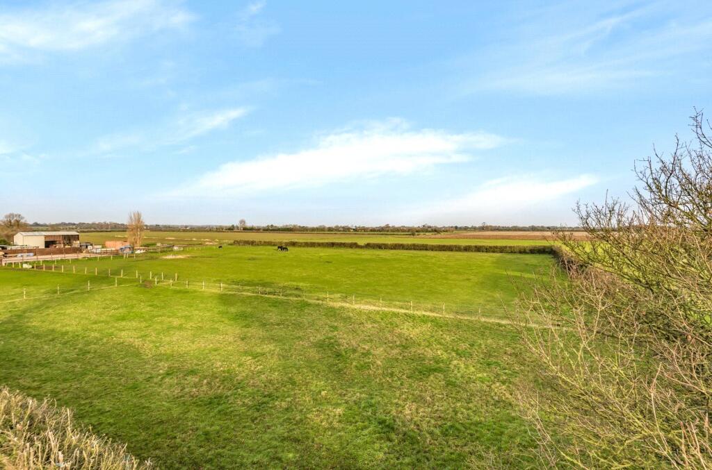 House in East Lindsey, Toynton St Peter - More