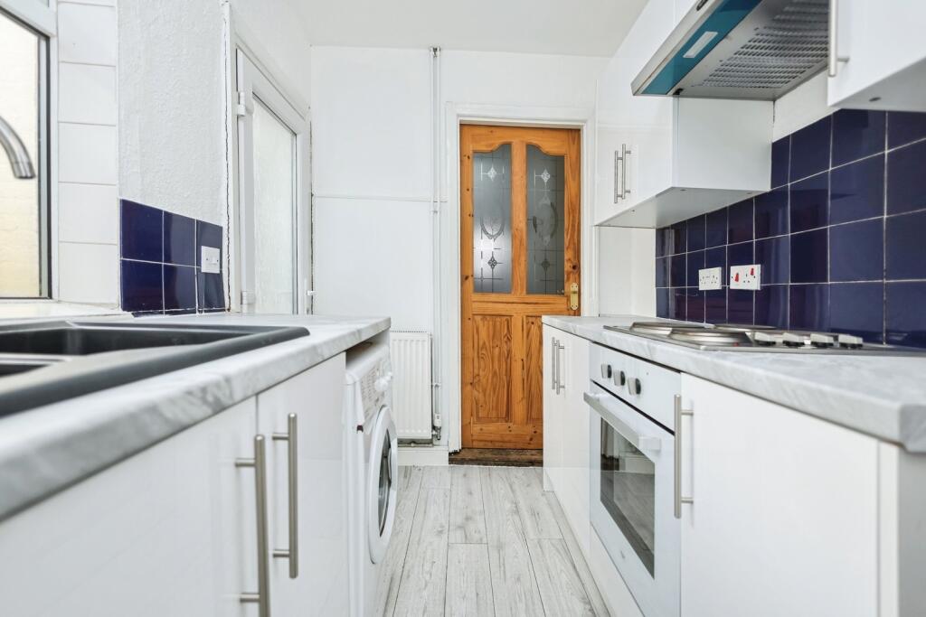 House in Sandwell, Bearwood - More
