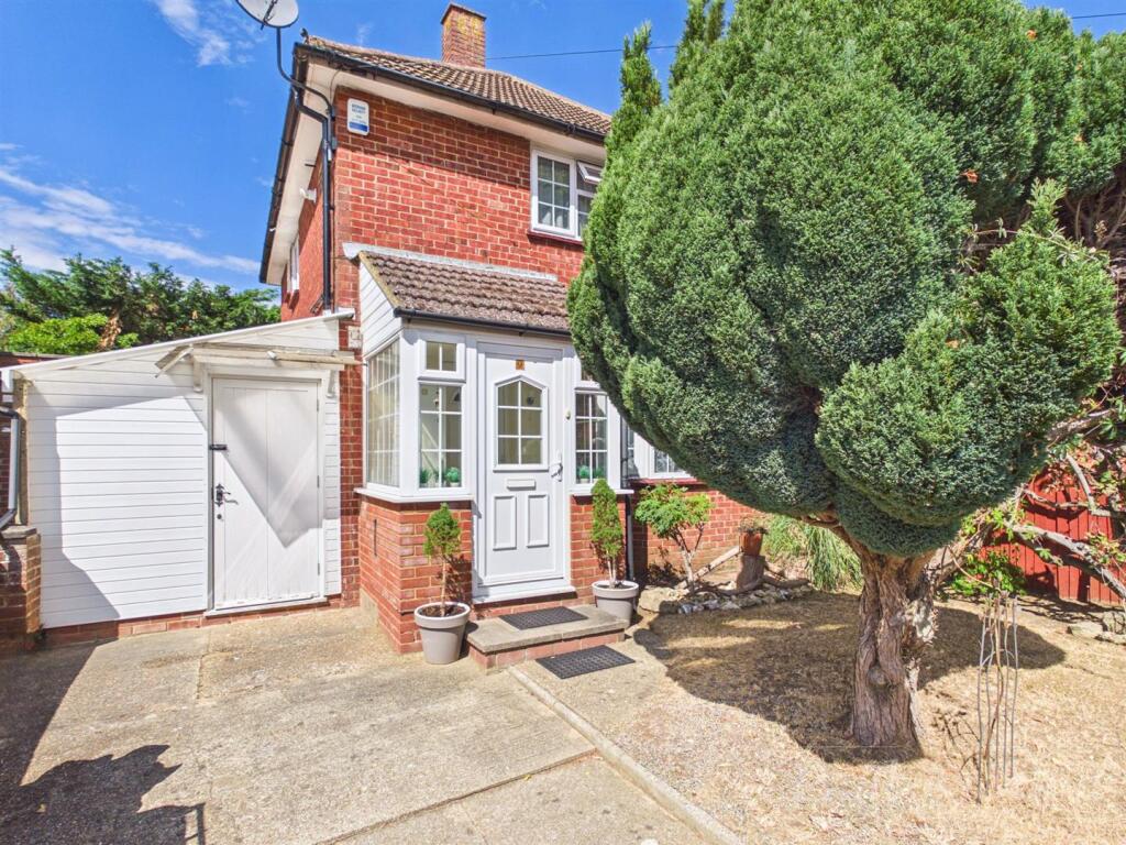 Main image of property: Warbank Crescent, New Addington, Croydon