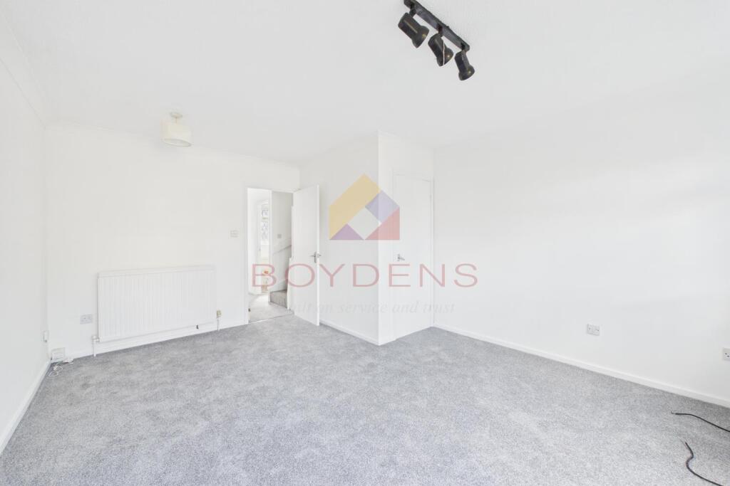 House in Colchester, Highwoods - View 3