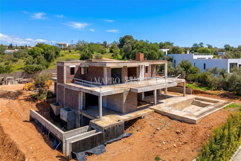 Main image of property: Algarve, Almancil