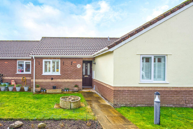 Main image of property: Kelston Gardens, North Worle - LUXURIOUS FEEL 